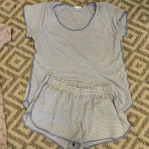 Lake pajamas hydrangea blue. Size small